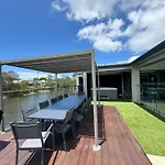 Lakeside Retreat