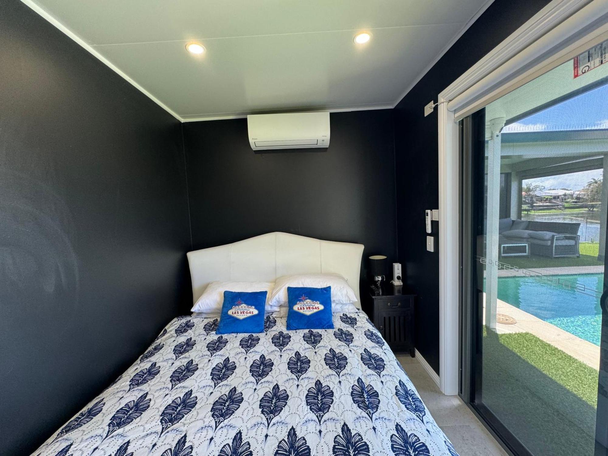 Lakeside Retreat * Gold Coast